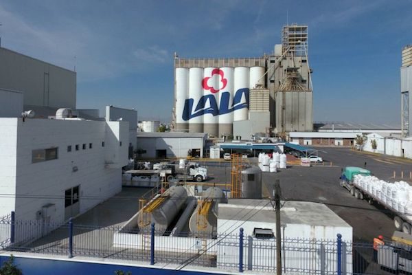 Mercado 'premium' y bebidas vegetales impulsan a LALA en segundo trimestre