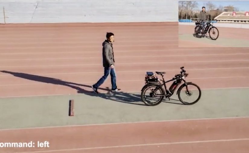 Desarrollan chip con IA capaz de mover una bicicleta con la voz