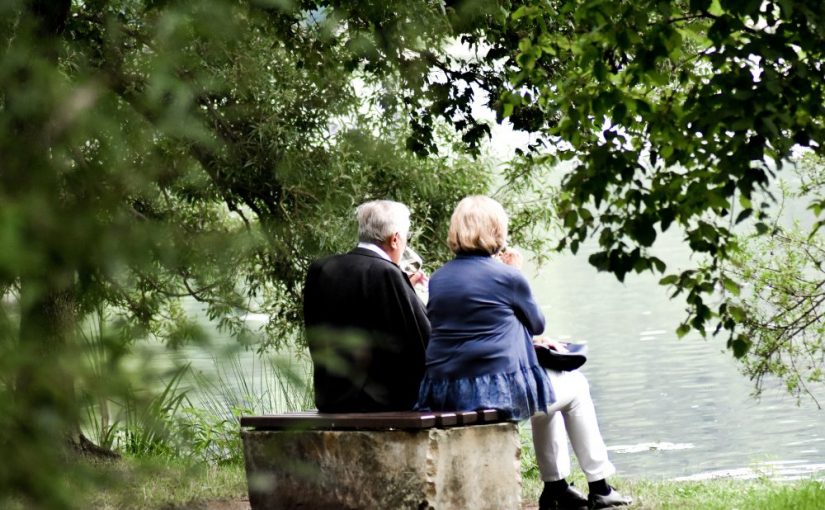 Casarse con una mujer inteligente alarga la vida de su pareja