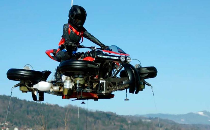 Llega al mercado la primera moto voladora del mundo