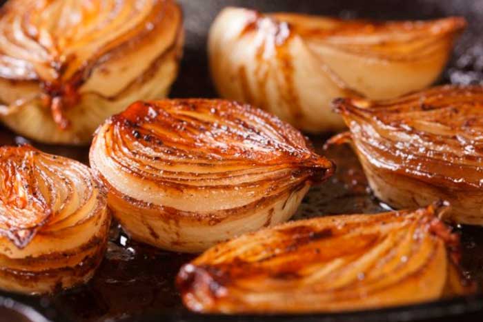 Receta de cebollas al vino tinto, ideales para carne asada