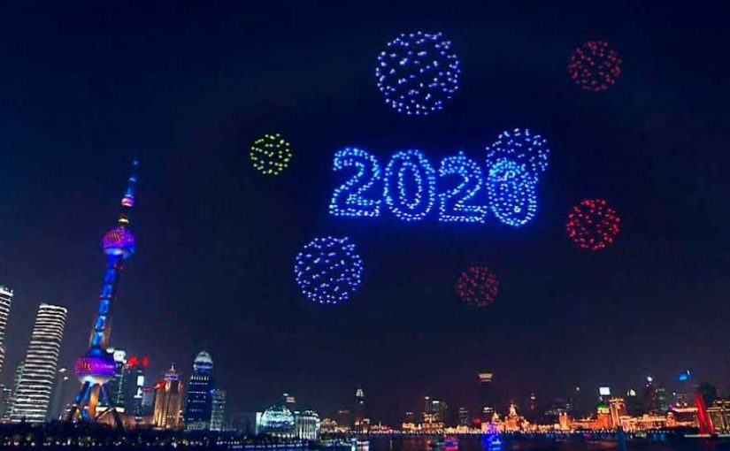 China celebra la llegada del 2020 con drones en lugar de pirotecnia